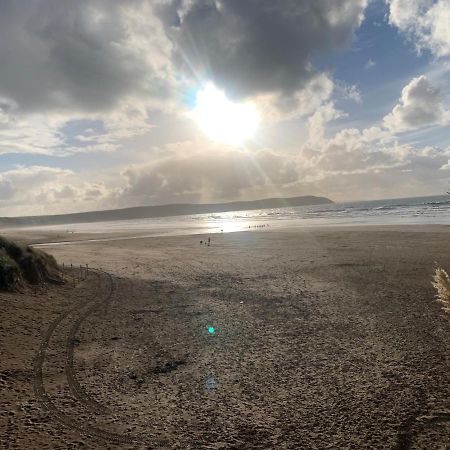 2 Woolacombe West - Luxury Apartment At Byron Woolacombe, Only 4 Minute Walk To Woolacombe Beach! Luaran gambar